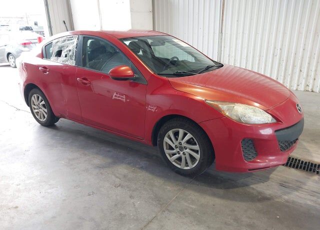 2013 MAZDA Mazda3
