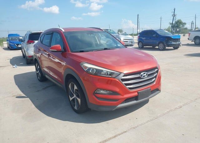 2016 HYUNDAI Tucson