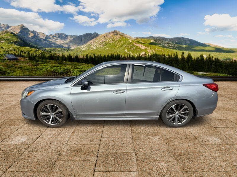 2016 SUBARU Legacy