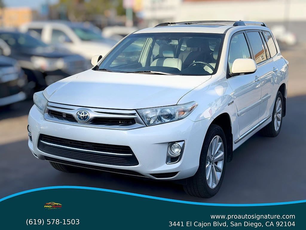 2013 TOYOTA Highlander