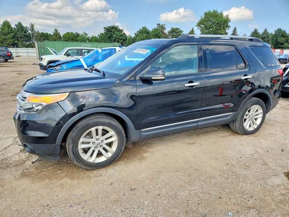 2011 FORD Explorer