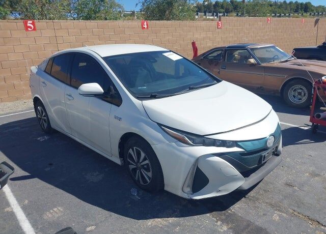 2018 TOYOTA Prius