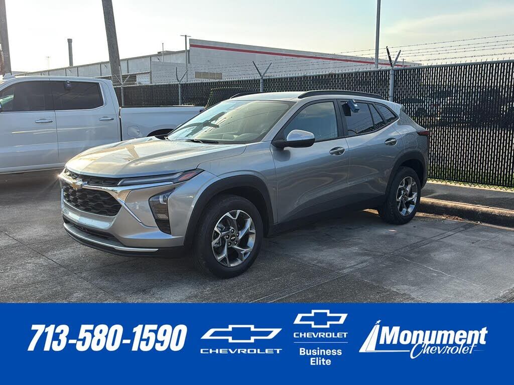 2026 CHEVROLET Trax