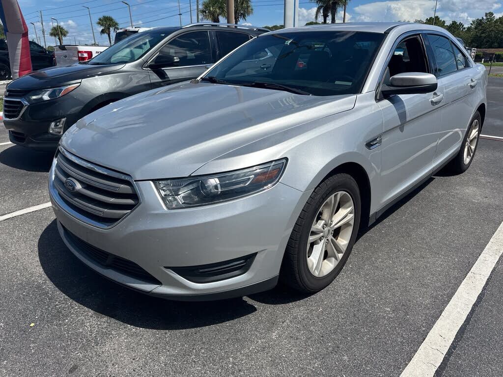 2016 FORD Taurus