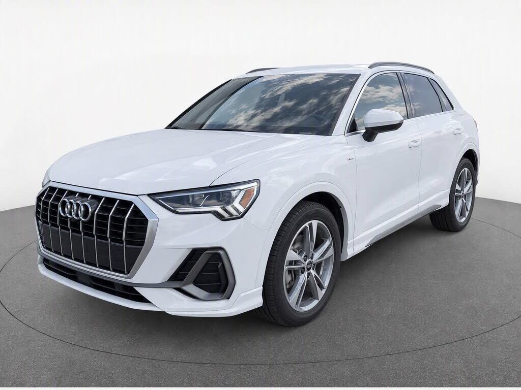2024 AUDI Q3