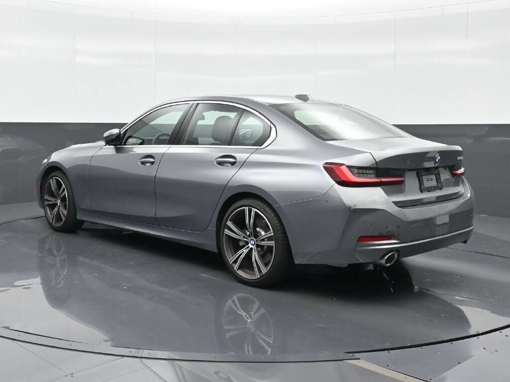 2024 BMW 330i