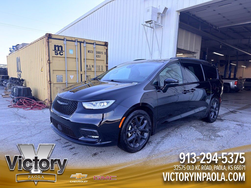 2025 CHRYSLER Pacifica