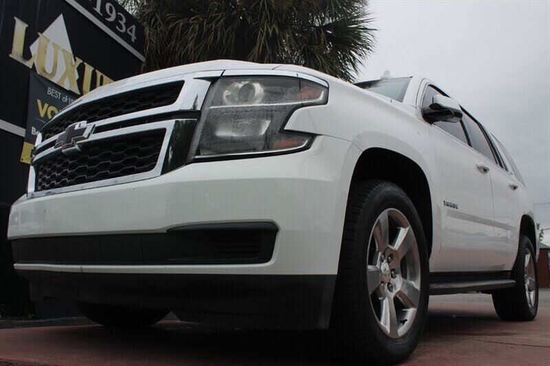 2017 CHEVROLET Tahoe