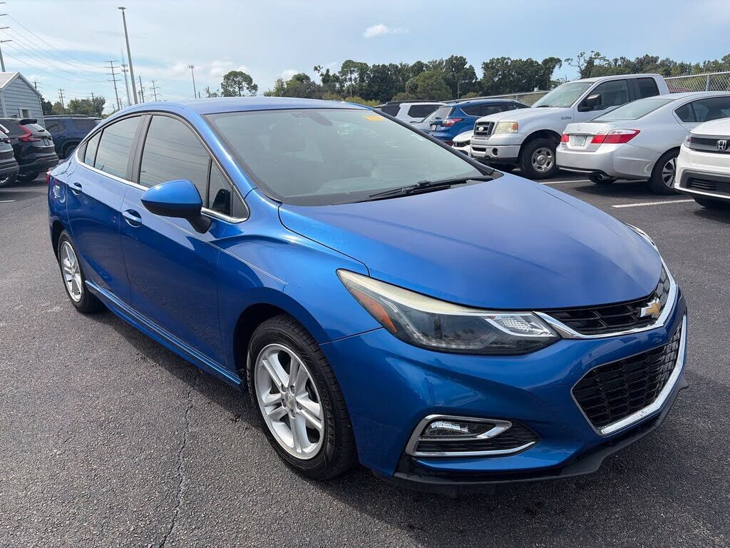 2018 CHEVROLET Cruze
