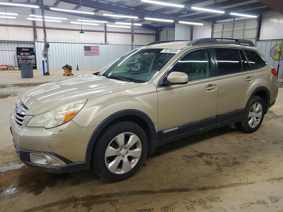 2010 SUBARU Outback