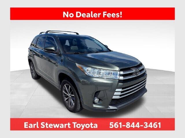 2019 TOYOTA Highlander