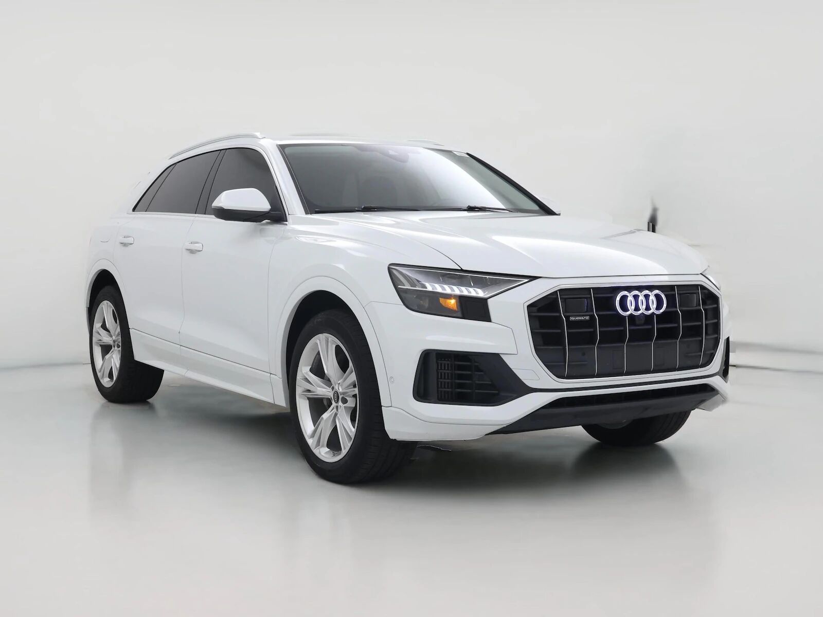 2023 AUDI Q8