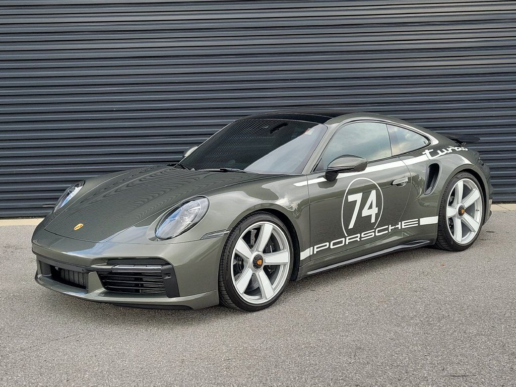 2025 PORSCHE 911