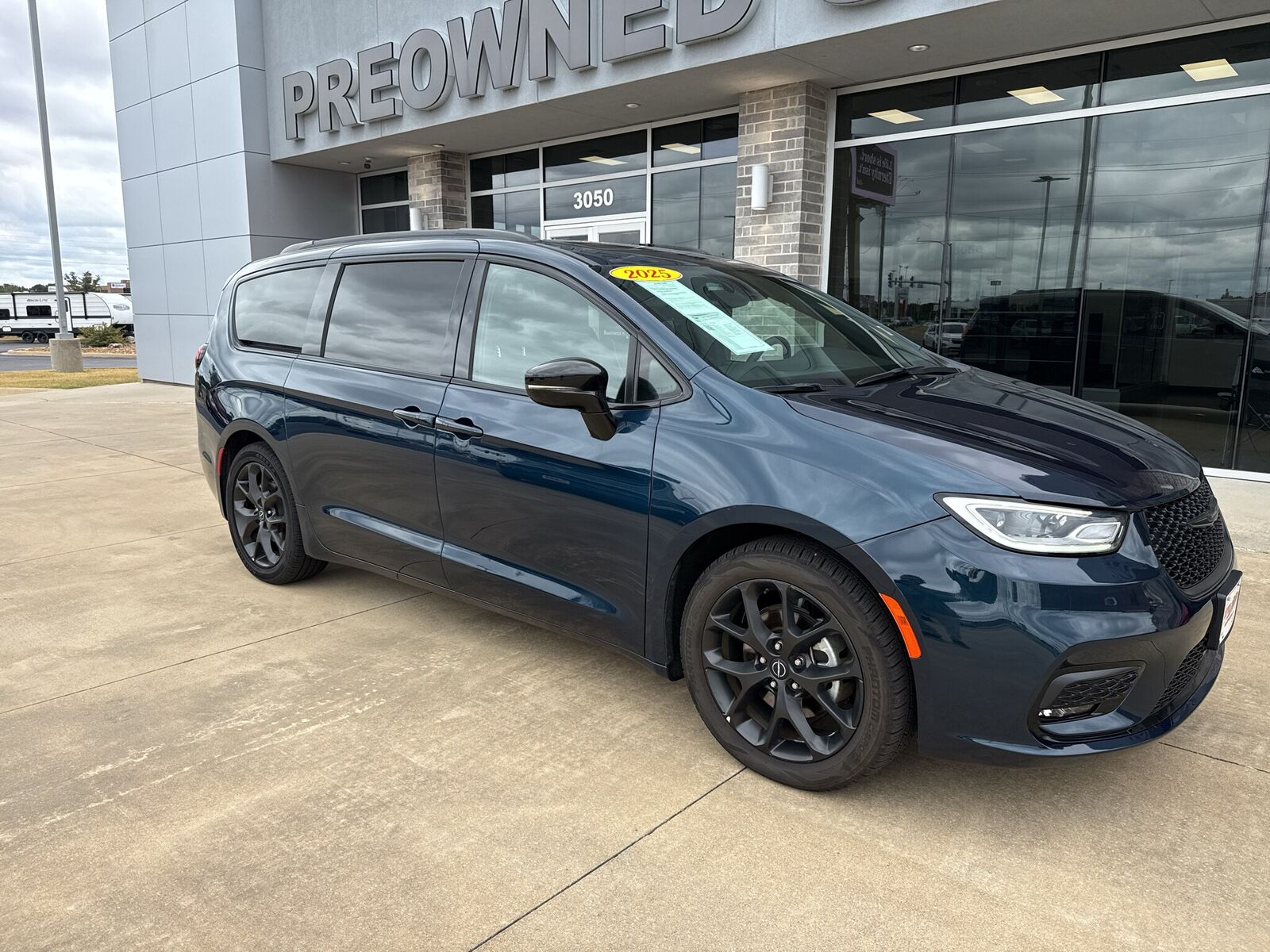 2025 CHRYSLER Pacifica