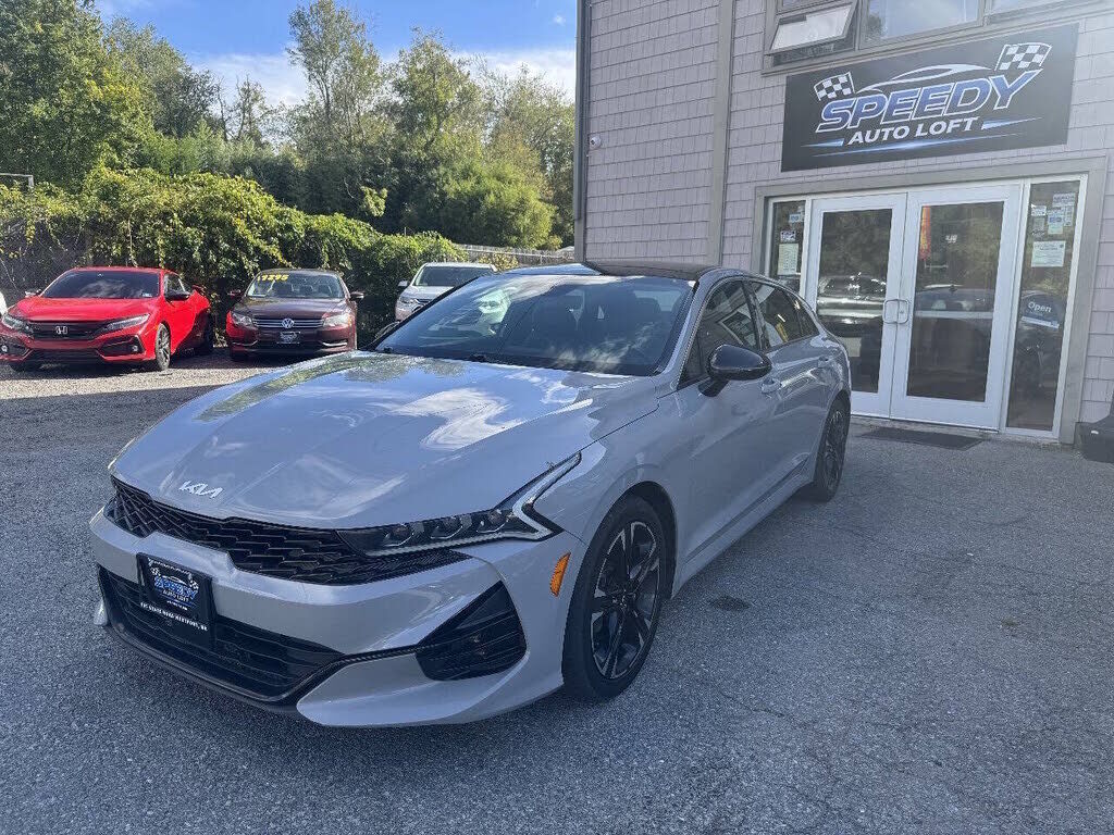2022 KIA K5