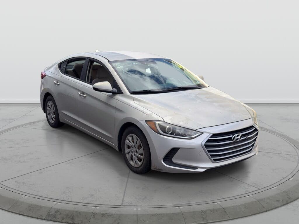 2017 HYUNDAI Elantra