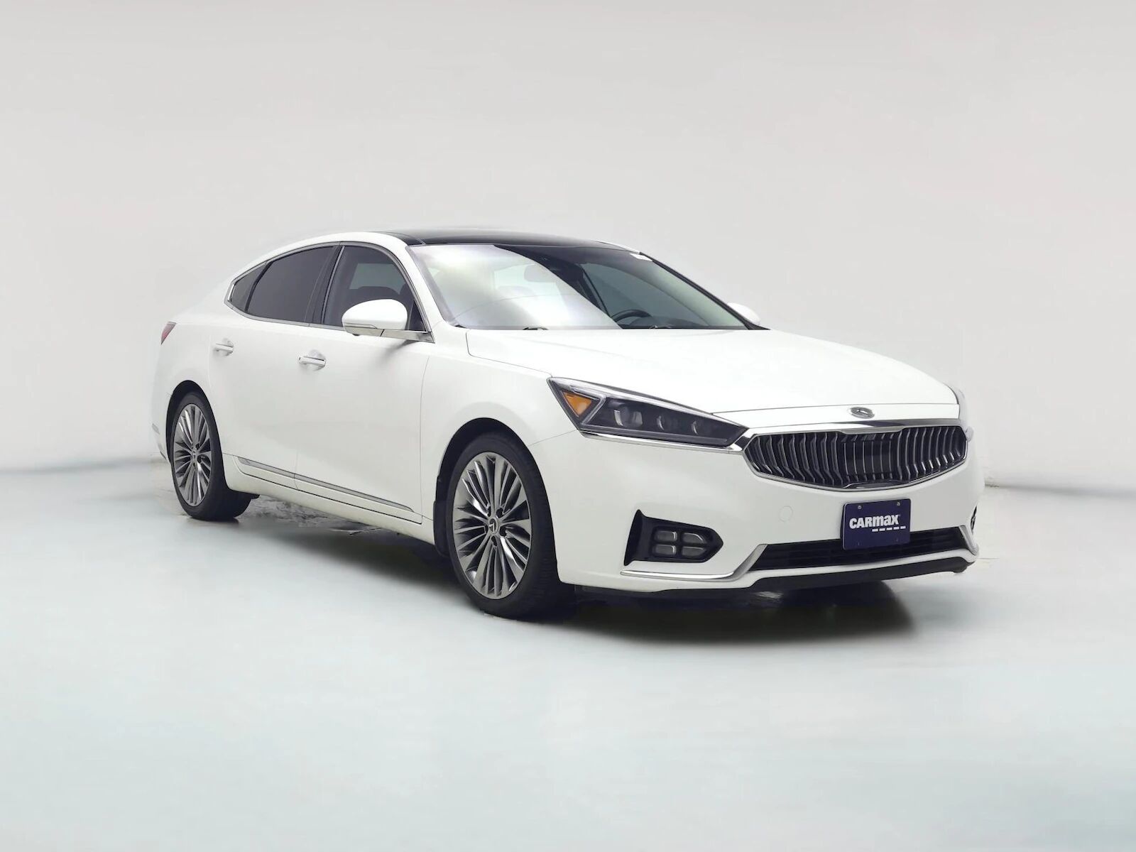2019 KIA Cadenza
