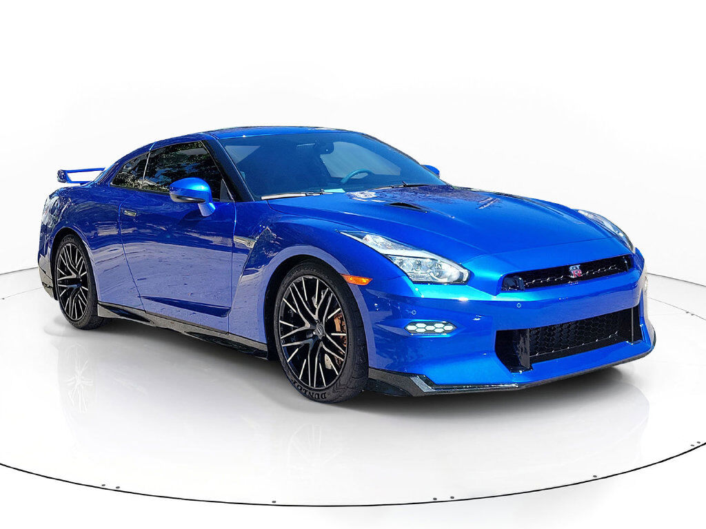 2024 NISSAN GT-R