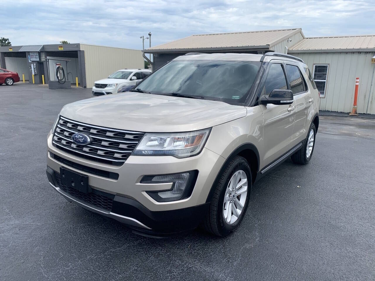 2017 FORD Explorer