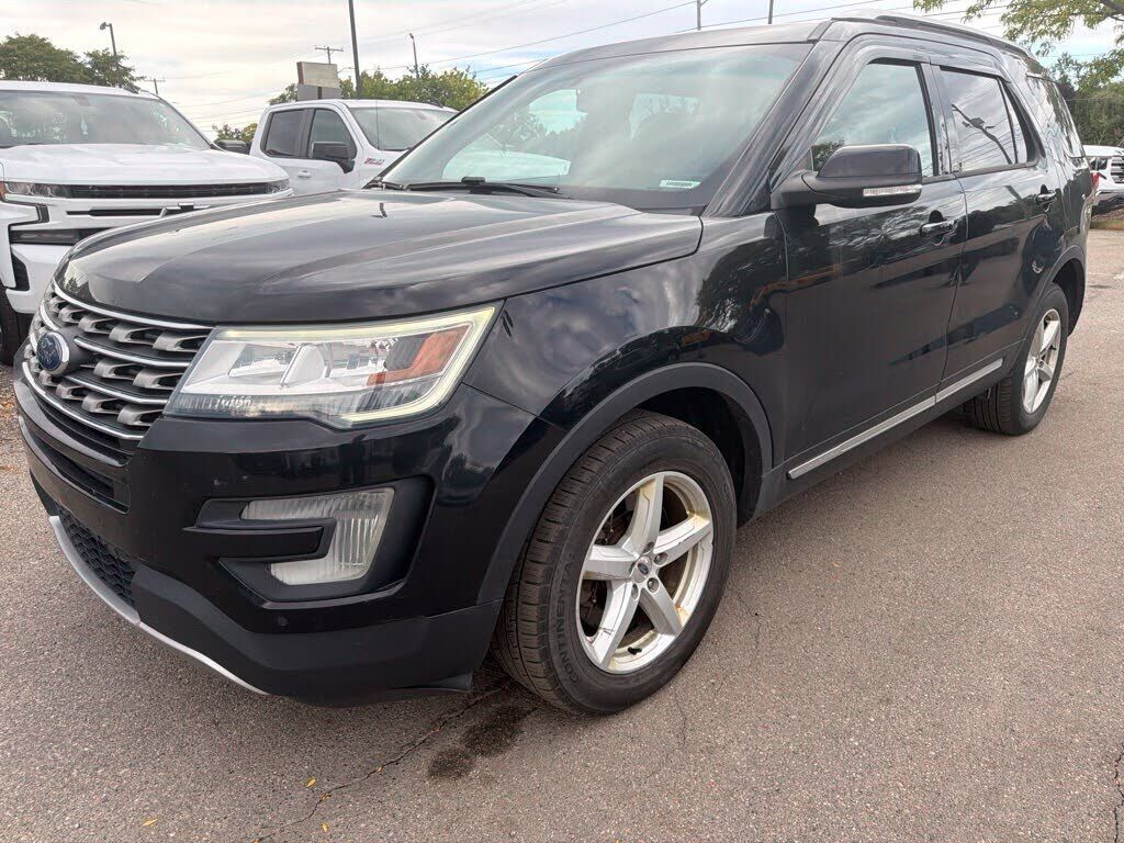 2016 FORD Explorer