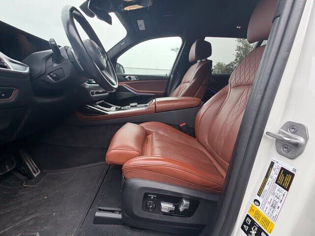 2024 BMW X7