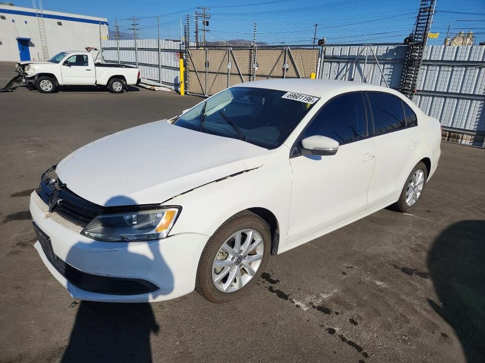 2011 VOLKSWAGEN Jetta