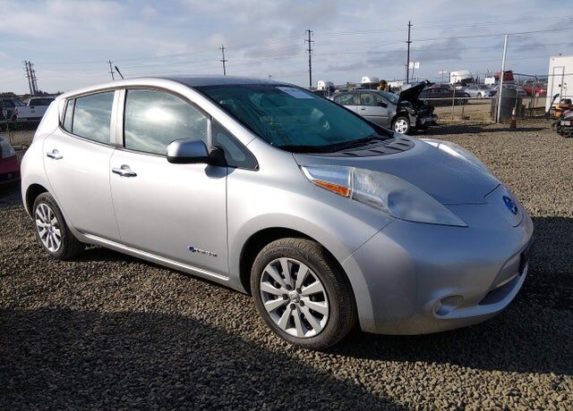 2013 NISSAN Leaf