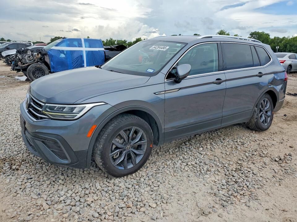 2022 VOLKSWAGEN Tiguan