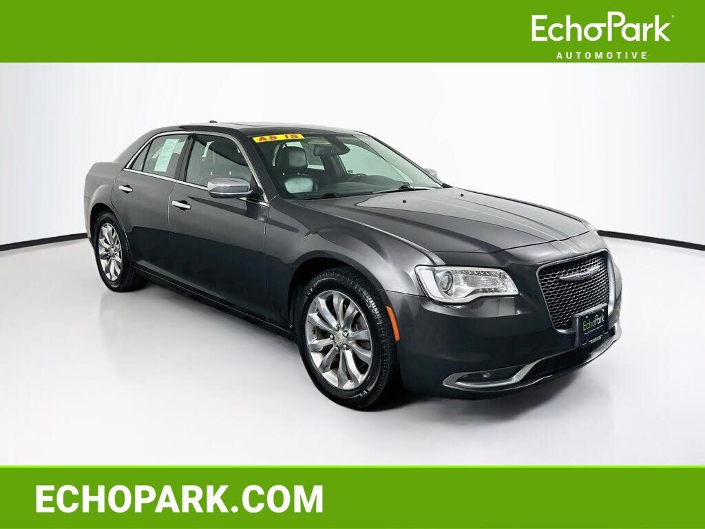 2019 CHRYSLER 300