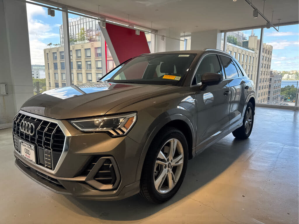 2024 AUDI Q3
