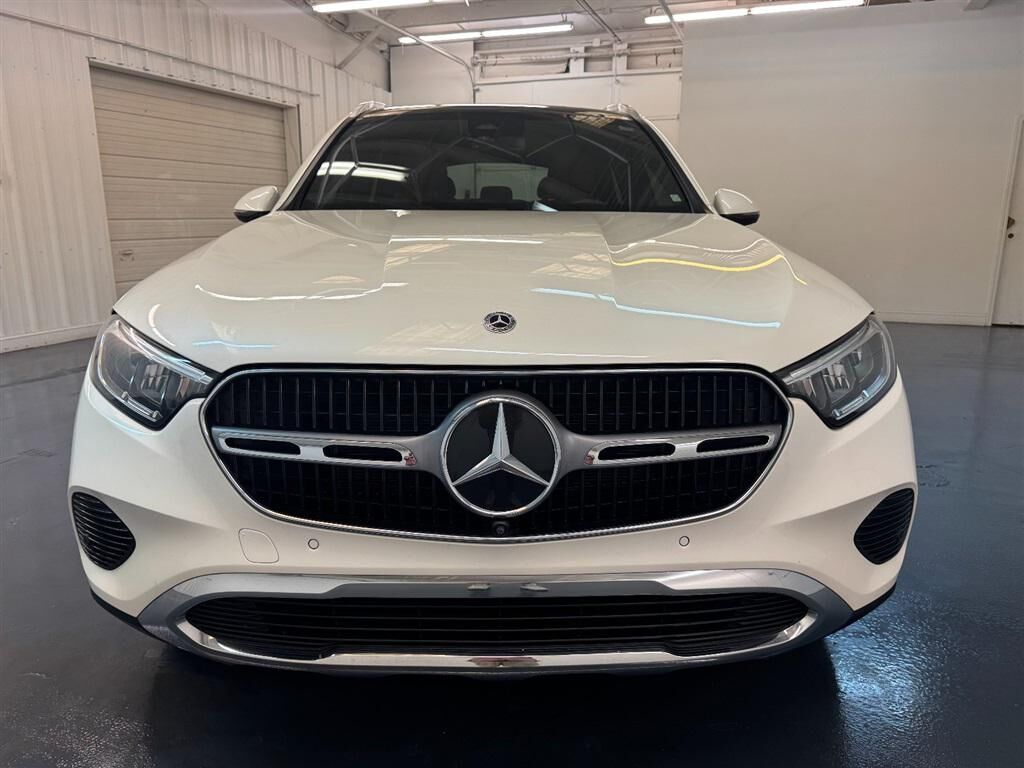 2023 Mercedes-Benz GLC-Class