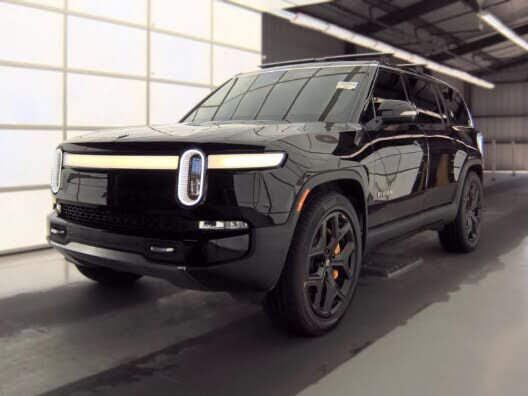 2024 RIVIAN R1S
