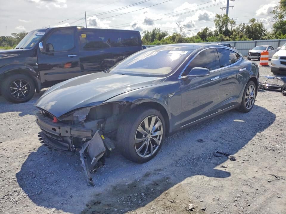 2014 TESLA Model S