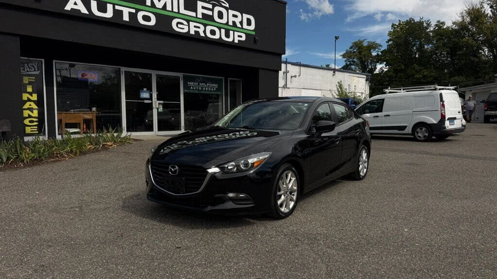 2017 MAZDA Mazda3