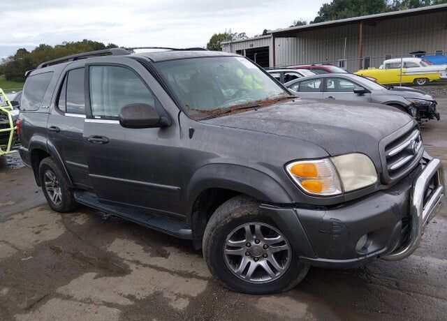 2004 TOYOTA Sequoia