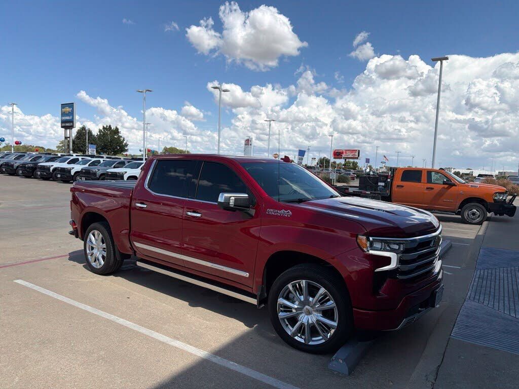 2025 CHEVROLET Silverado