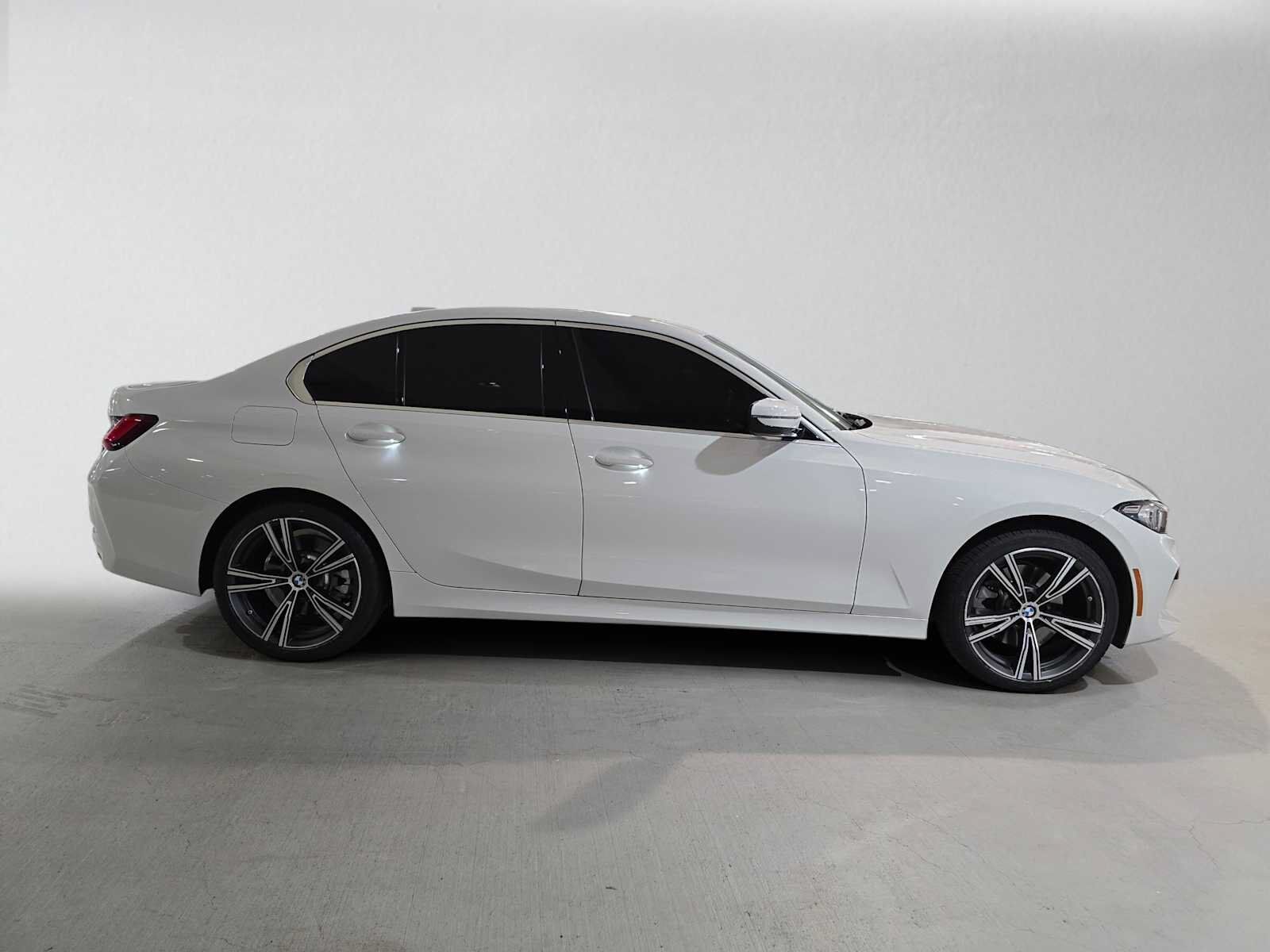 2024 BMW 330i