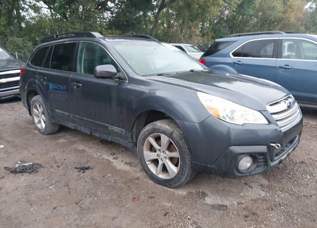 2014 SUBARU Outback