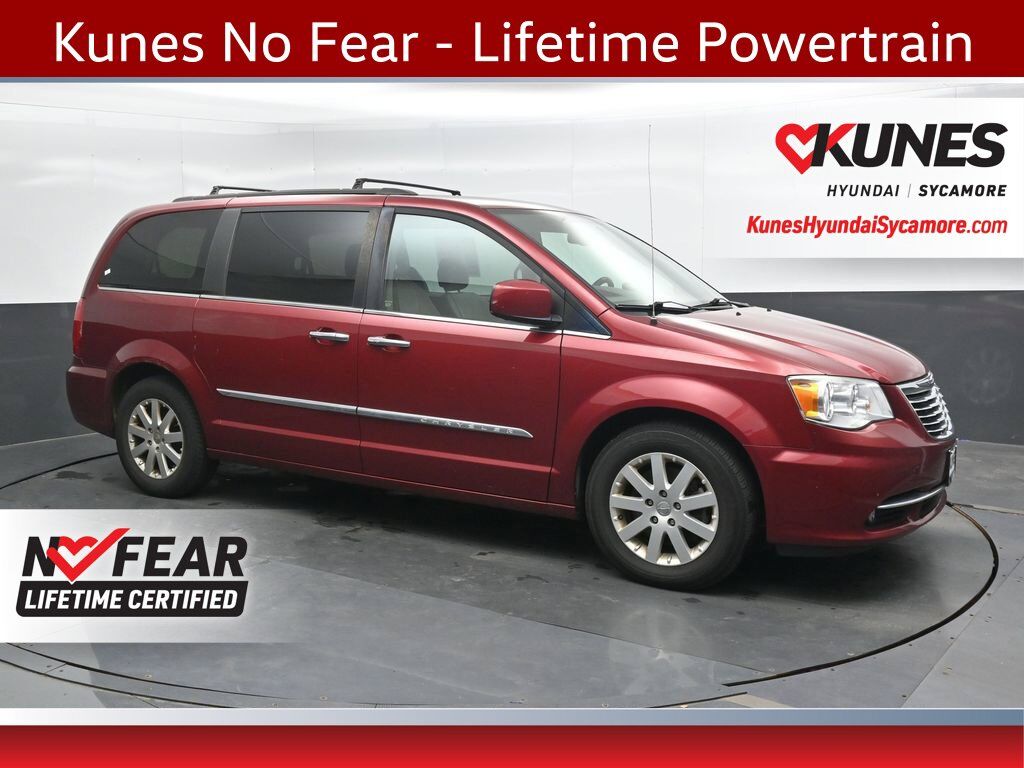 2016 CHRYSLER Town and Country