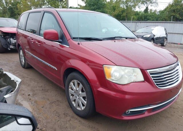 2014 CHRYSLER Town and Country