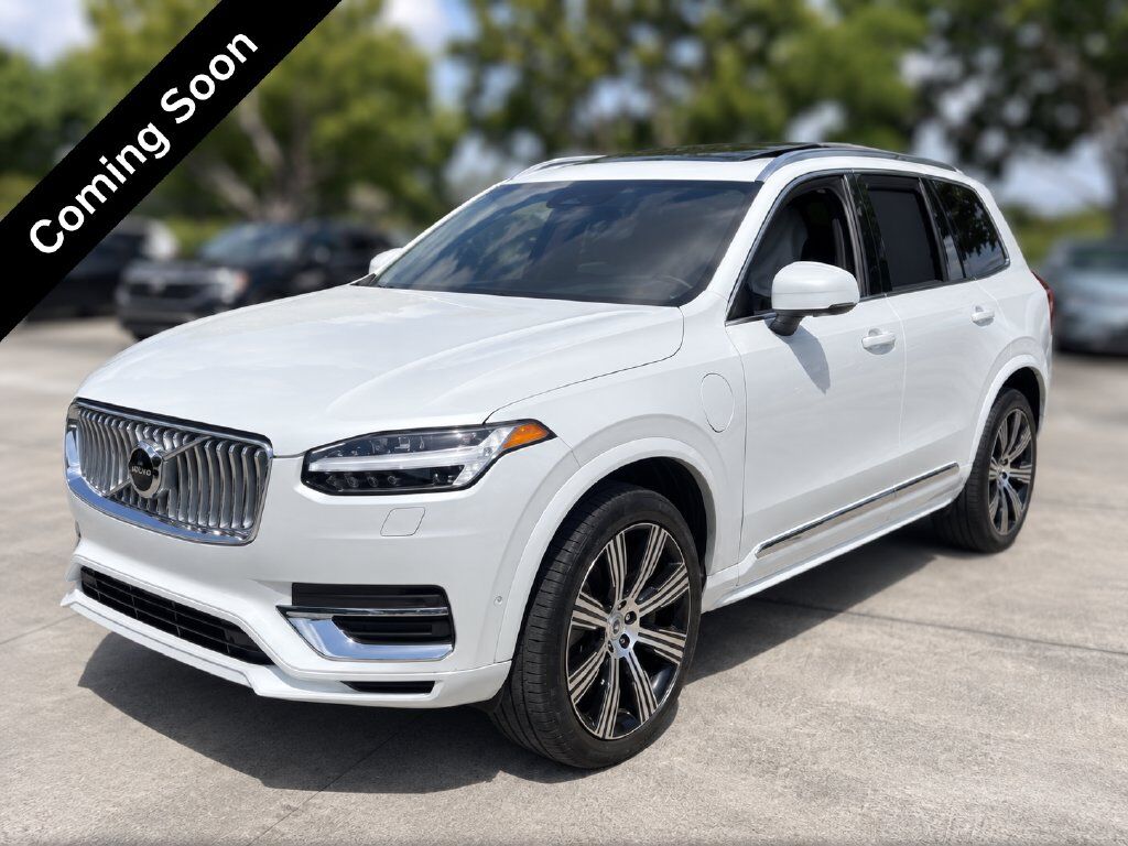 2025 VOLVO XC90