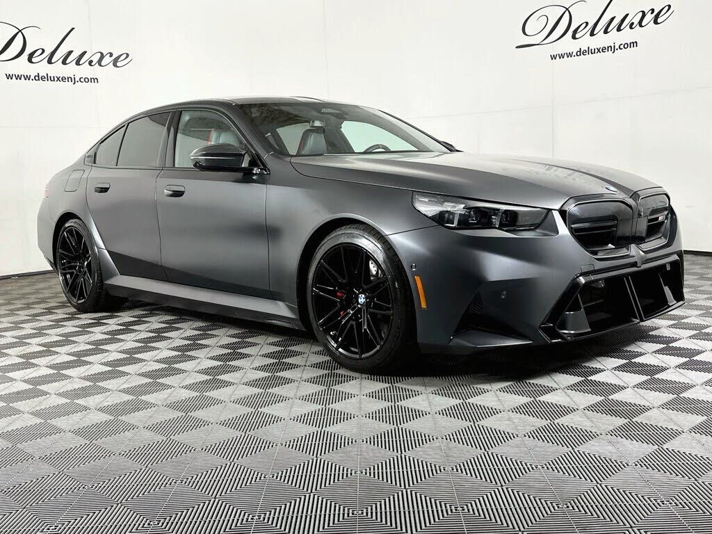 2025 BMW M5