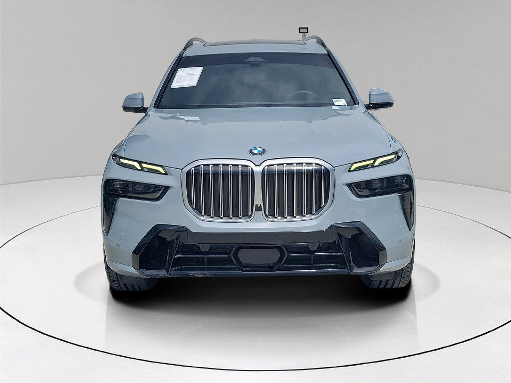 2024 BMW X7