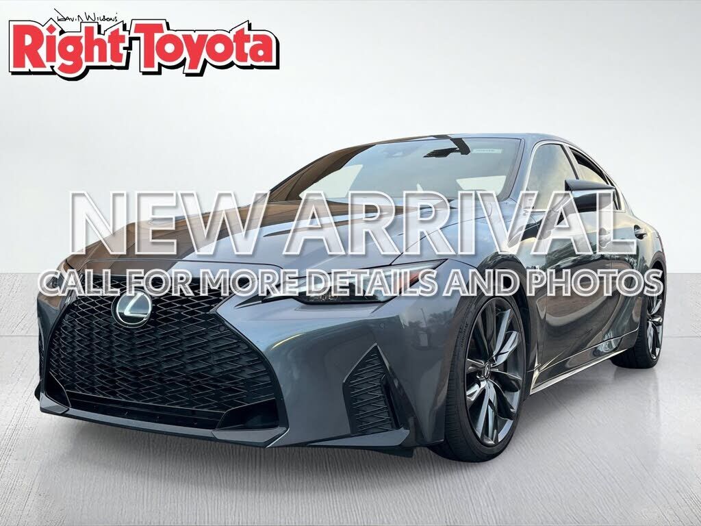2023 LEXUS IS