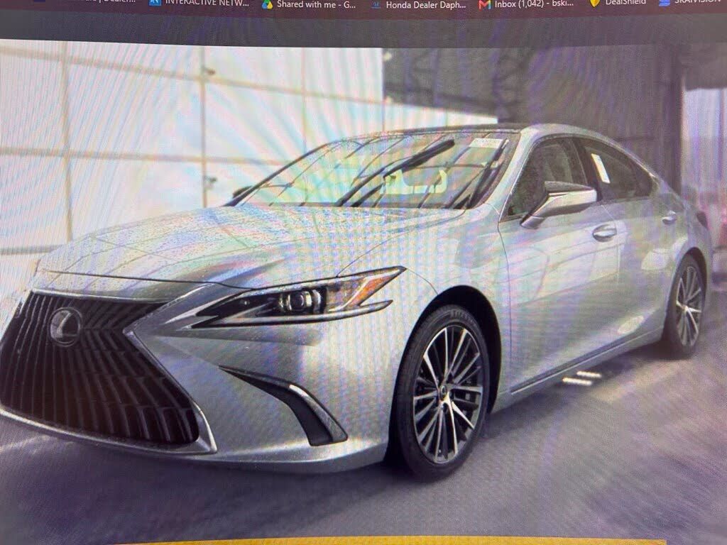2024 LEXUS ES