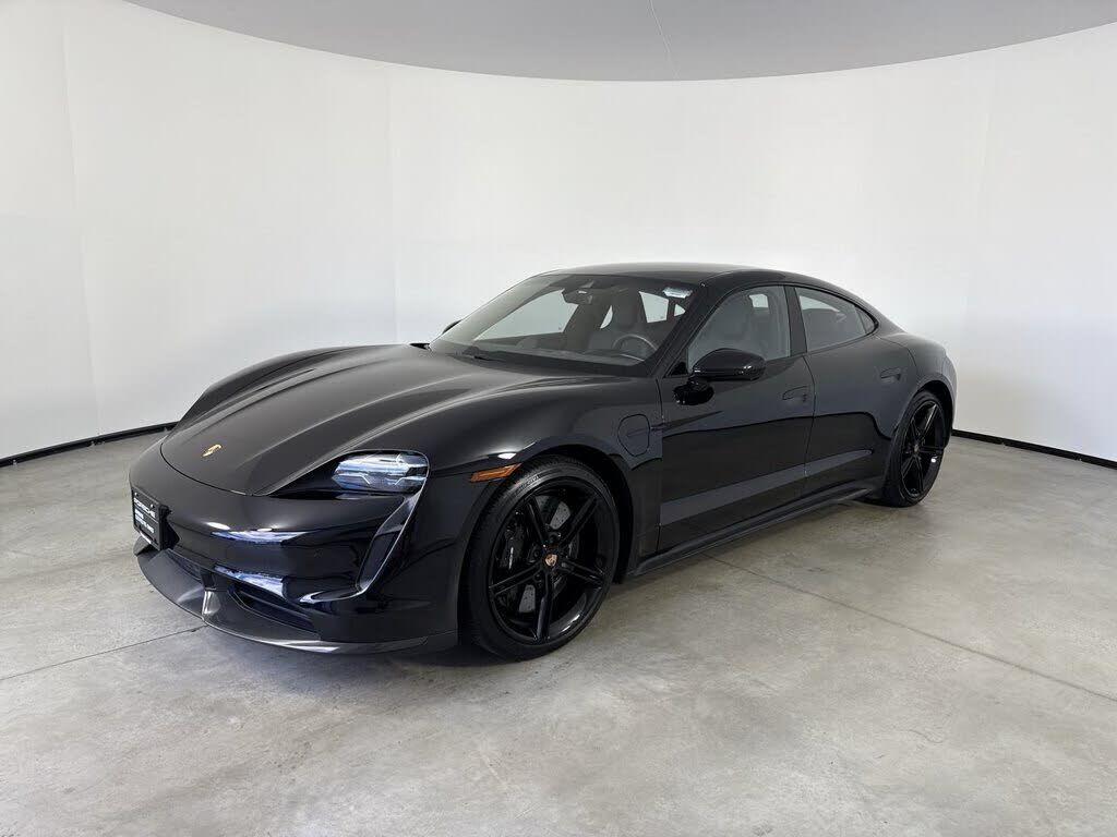 2021 PORSCHE Taycan