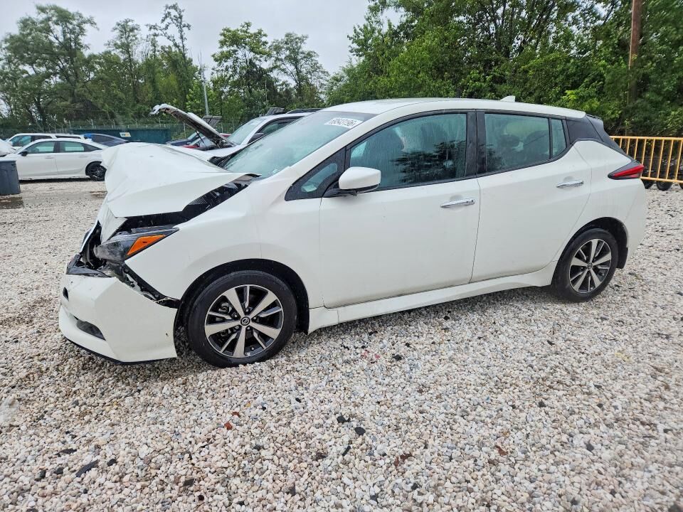 2022 NISSAN Leaf