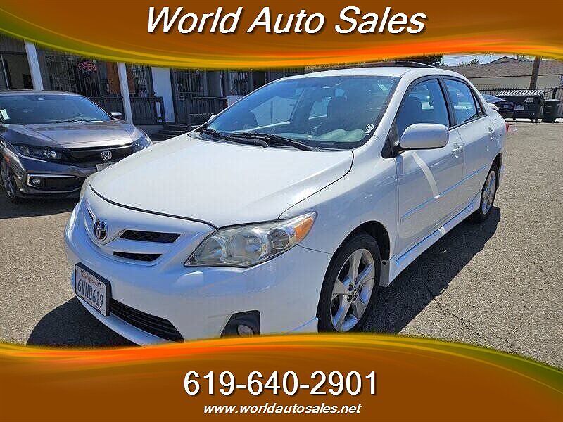 2011 TOYOTA Corolla