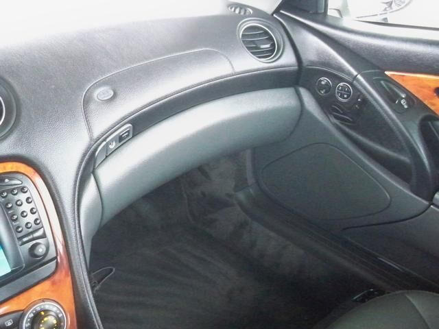 2004 Mercedes-Benz SL-Class