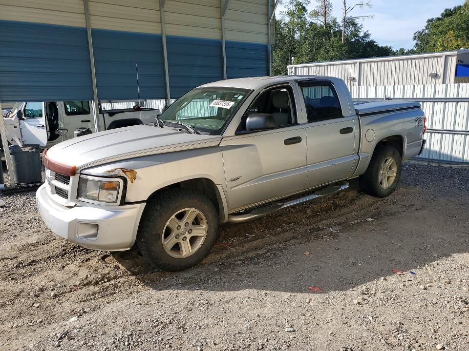 2011 DODGE Dakota